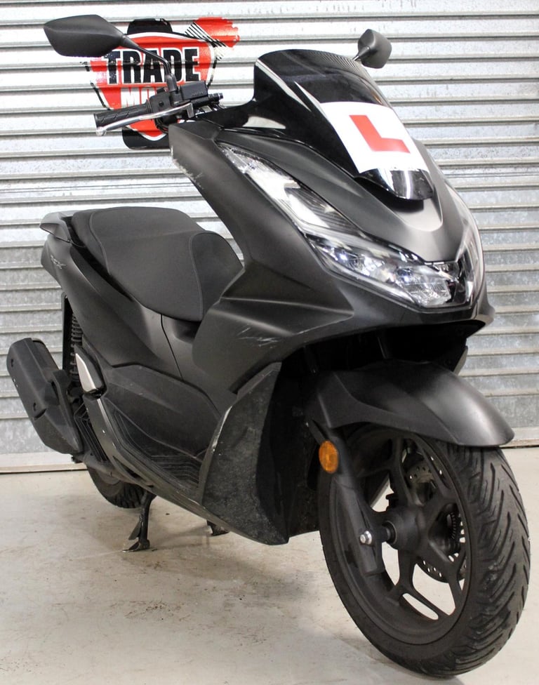 2025 25 HONDA WW 125 A-P PCX PCX125 MATT BLACK SCOOTER HPI CLEAR TRADE SALE 1K