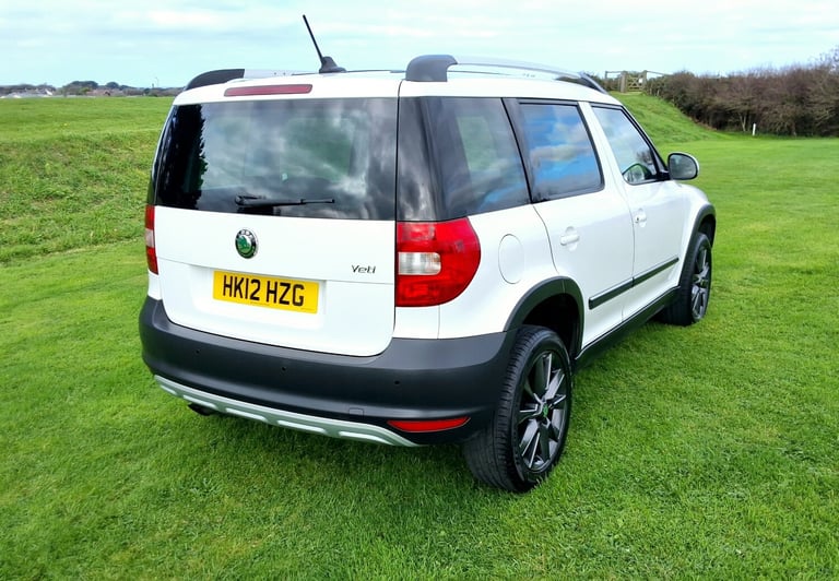 2012 Skoda Yeti 1.2 TSI Urban 5dr HATCHBACK Petrol Manual