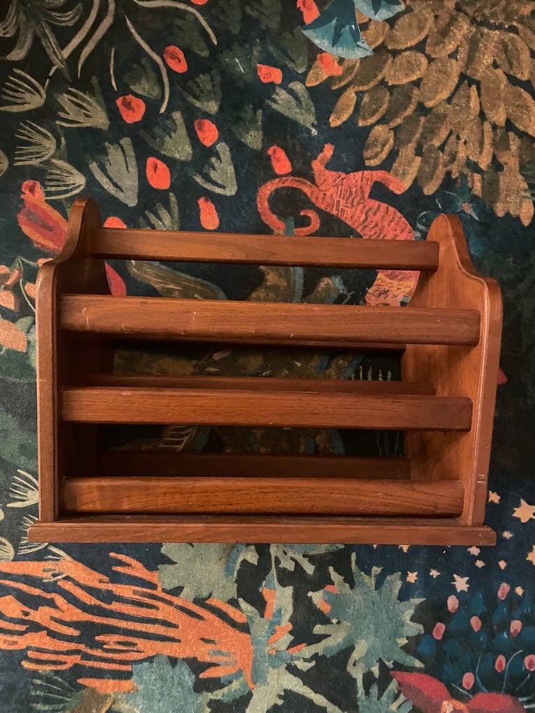 image for Wooden quality magazine rack