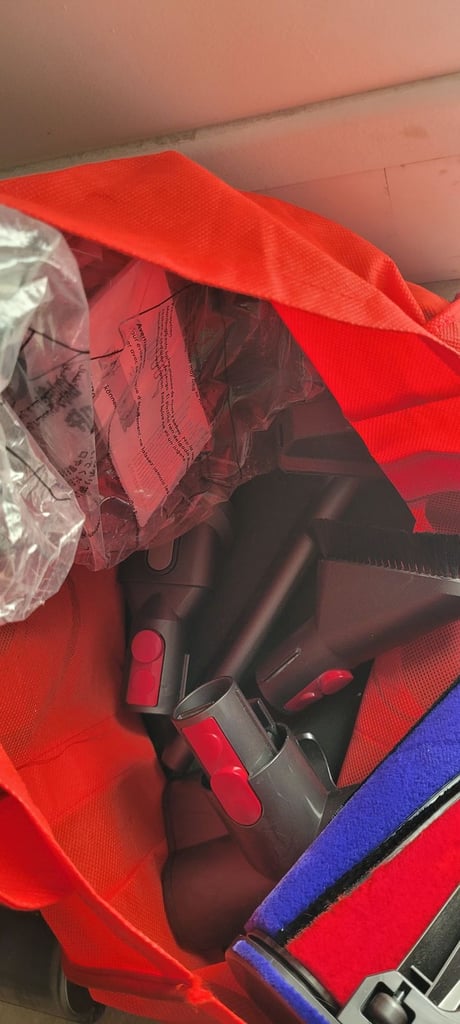 Dyson cordless hoover