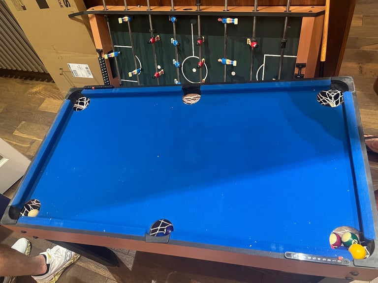 Table football/ air hockey/ pool table
