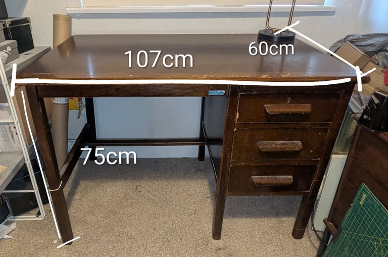 Desk (antique typewriter)