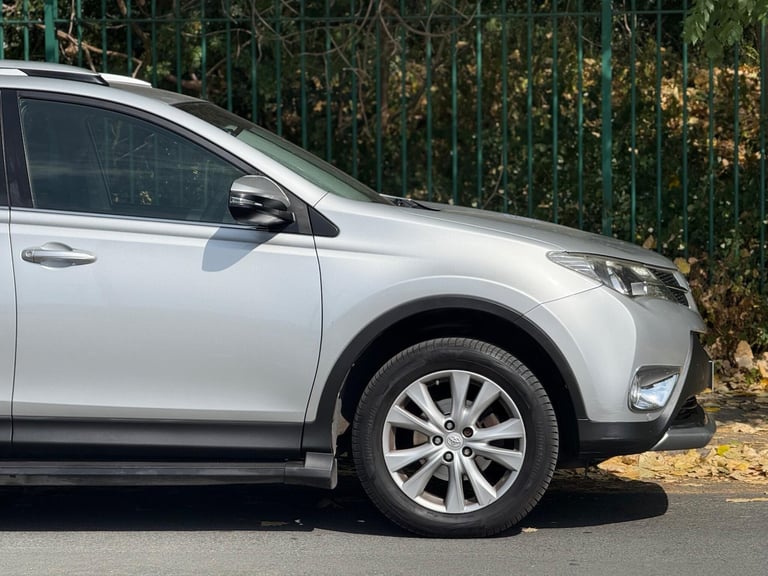 2014 Toyota RAV4 2.2 D-CAT Invincible Auto 4WD Euro 5 5dr ESTATE Diesel Automatic