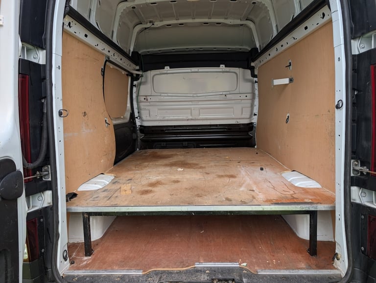 RENAULT TRAFIC 2.0 SH30 ENERGY dCi 145 Business+ MY19 *Air Con* 2020