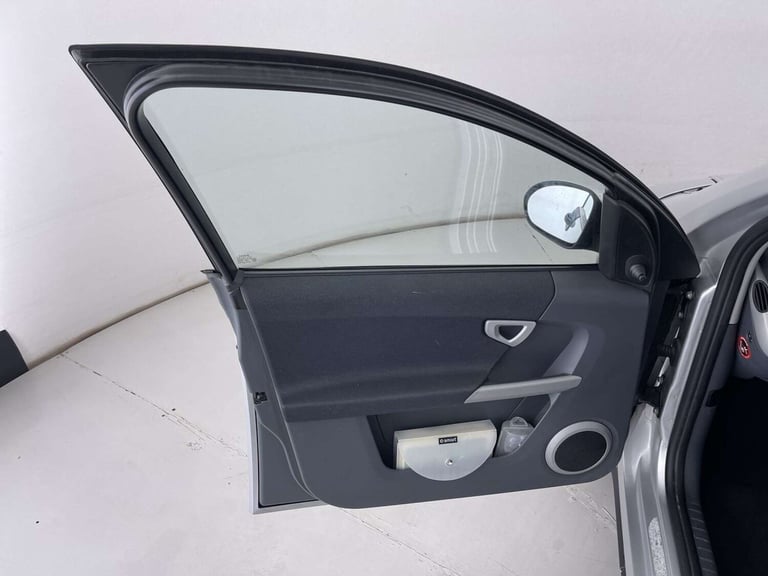 2004 smart forfour 1.5 CDI Passion Hatchback 5dr Diesel Manual (126 g/km, 95 bhp) Hatchback Diese...