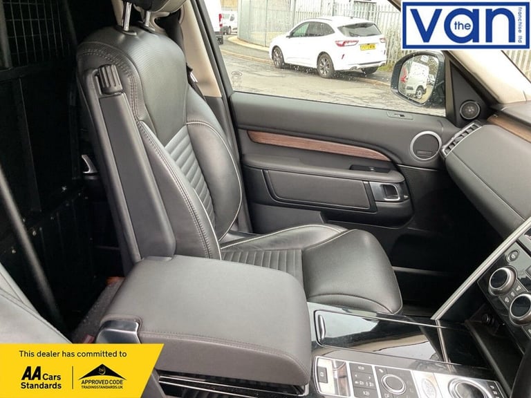 2020 Land Rover Discovery 3.0 SD V6 HSE SUV 5dr Diesel Auto 4WD Euro 6 (s/s) (306 ps) SUV Diesel ...