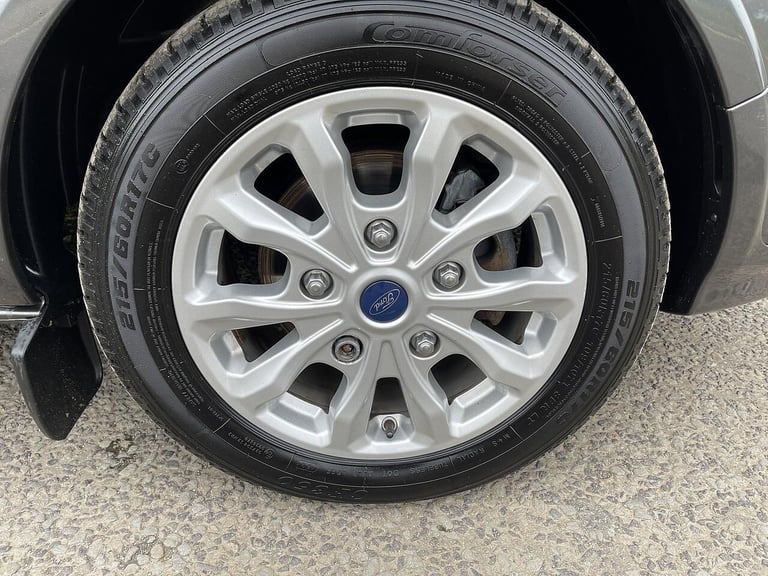 2022 Ford Tourneo Custom 2.0 320 EcoBlue MHEV Titanium L2 Euro 6 (s/s) 5dr MPV Diesel Manual