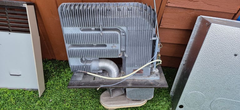 CARVER TRUMATIC 1800 gas heater for camper caravan motorhome.