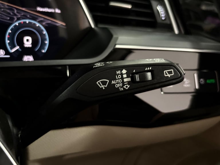  Audi e-tron 55 Launch Edition Auto quattro 5dr 95kWh Electric Automatic