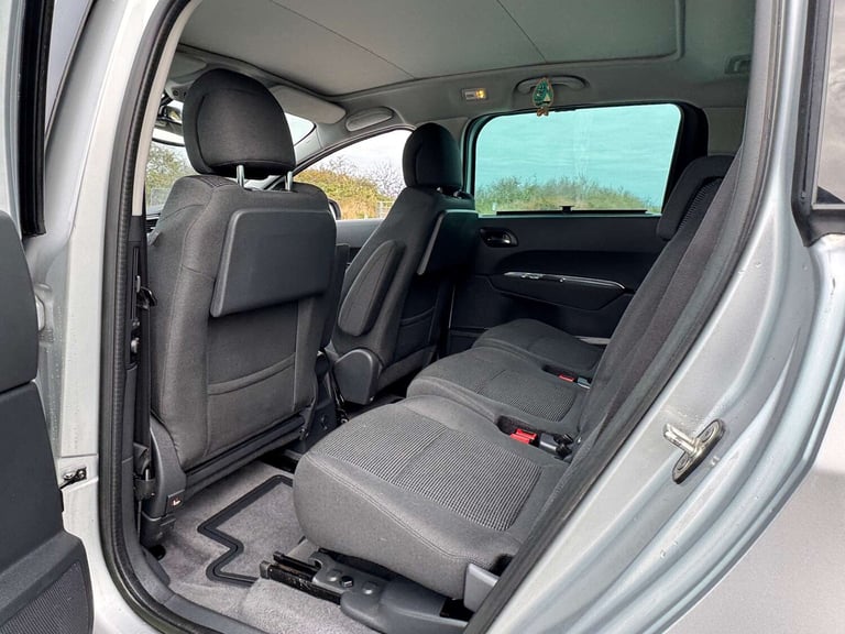 2014 Peugeot 5008 1.6 HDi Allure 5dr MPV DIESEL Manual