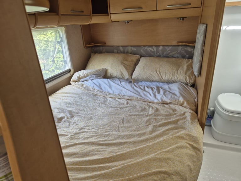 2006 bailey senator for sale fixed bed 