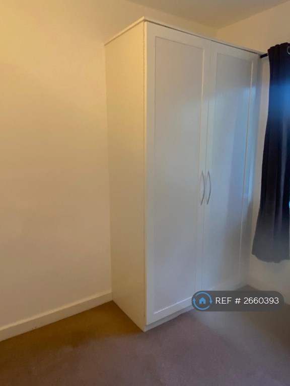 2 bedroom flat in Sidmouth Road, London, E10 (2 bed) (#2660393)