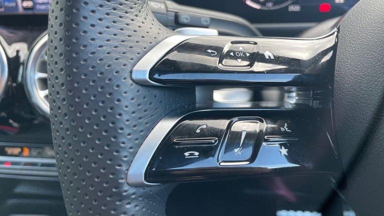 2025 Mercedes-Benz GLB GLB 200 AMG Line Premium 5dr 7G-Tronic ESTATE PETROL Automatic