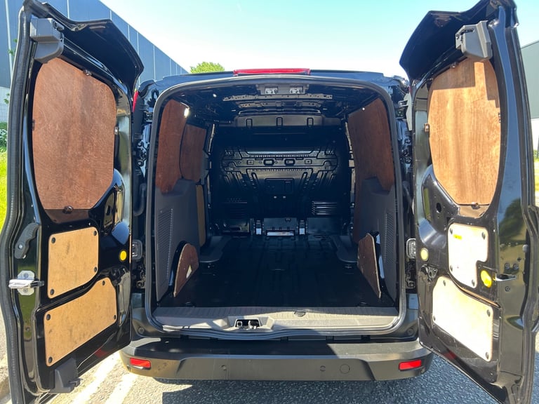 Ford Transit Connect ( LIMITED ) 240 L2 LWB panel van IN GLEAMING BLACK  euro 6 