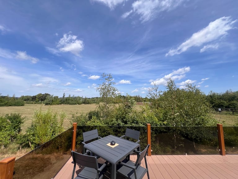Pre-Owned Lodge for Sale – Hot Tub, Decking & More – Bredon View, Worcestershire WR10 3DY