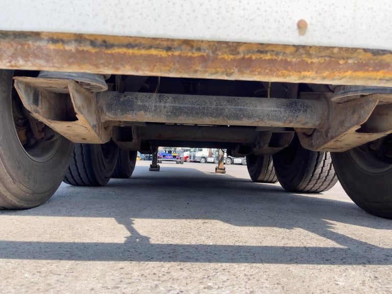 WILCOX INSULATED TIPPING TRAILER 