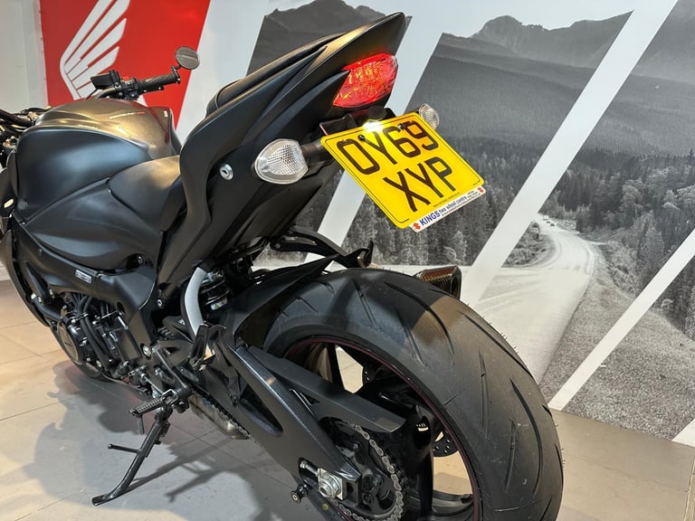 Suzuki GSX-S GSXS 1000 Phantom 2019 with 8017 miles + extra's 