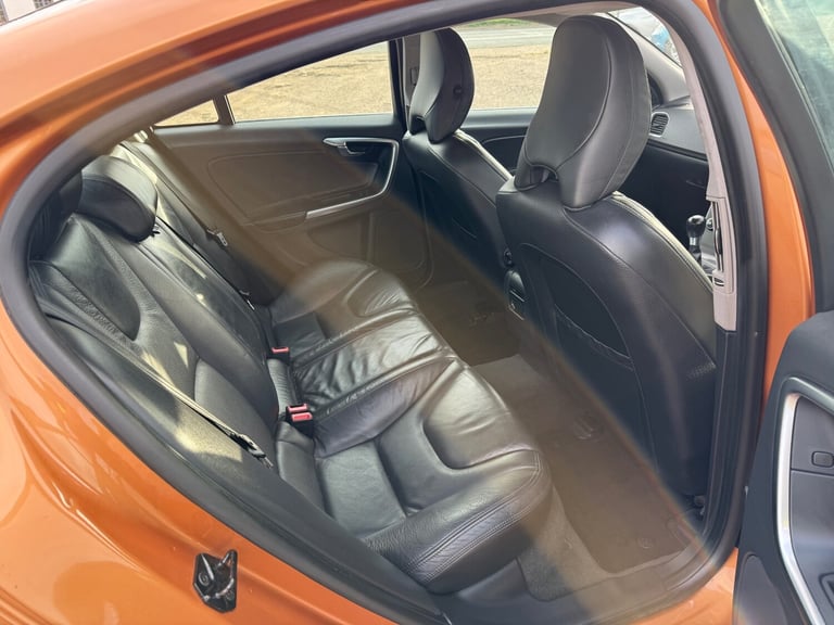 2010 Volvo S60 D5 [205] SE Lux 4dr SALOON Diesel Manual