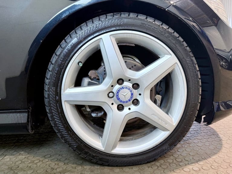 2011 Mercedes-Benz C Class C220 CDI BlueEFFICIENCY Sport 4dr Auto SALOON DIESEL Automatic