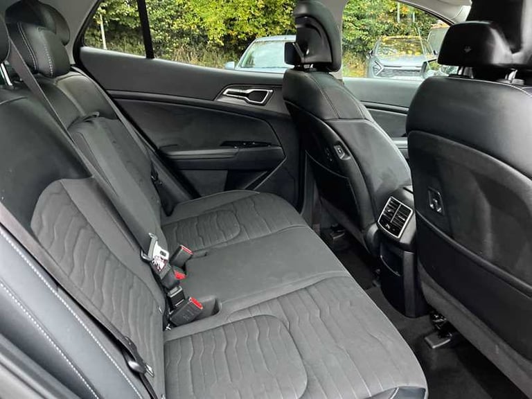 2022 Kia Sportage 1.6T GDi HEV 4 5dr Auto 4x4 Hybrid Automatic