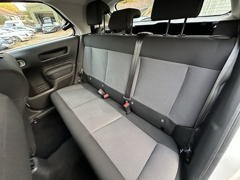 2015 Citroen C4 Cactus 1.6 Touch BlueHDI Diesel Manual 5 Door Hatchback White