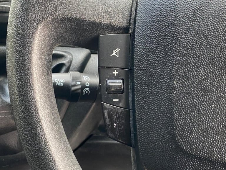 2017 Peugeot Boxer 2.0 BlueHDi 335 Professional L3 H2 Euro 6 5dr PANEL VAN Diesel Manual