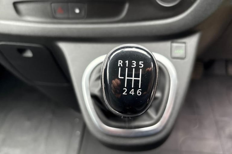 2020 Renault Trafic Black SPECIAL EDITION SL28 SWB ENERGY dCi 145ps, NO VAT, BLACK ALLOYS, PLY Pa...