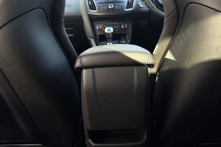 2018 Ford Focus 2.3T EcoBoost RS Hatchback 5dr Petrol Manual AWD Euro 6 (s/s) (350 ps) Hatchback ...