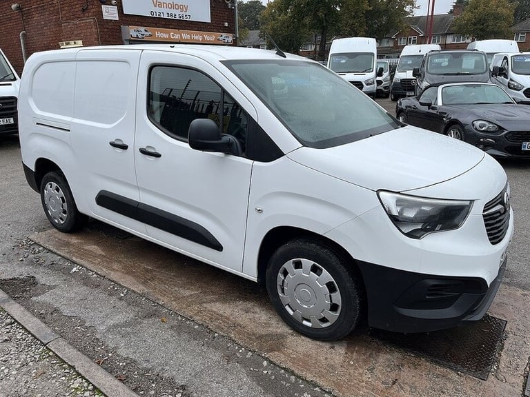 2022 Vauxhall Combo Turbo D 2300 Dynamic Panel Van Diesel Manual