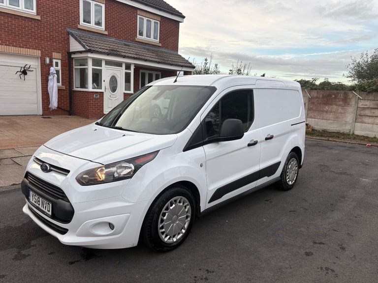 image for FORD TRANSIT CONNECT CREW Van 2018 Superb Condition