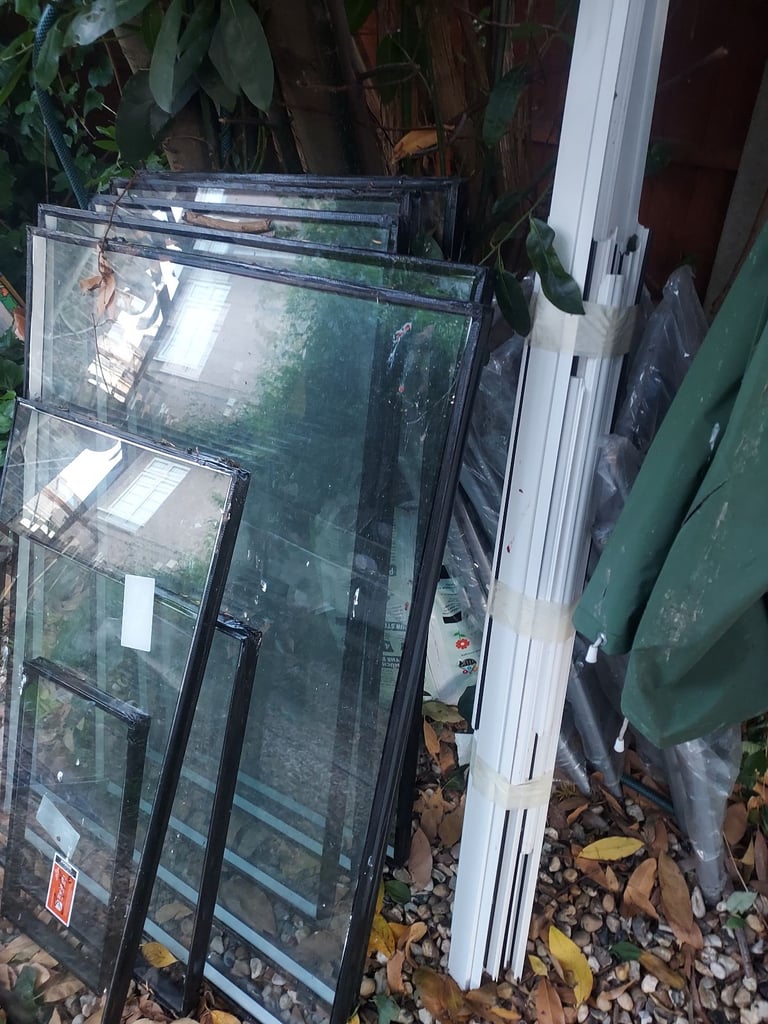 image for 3 double glaze windows
