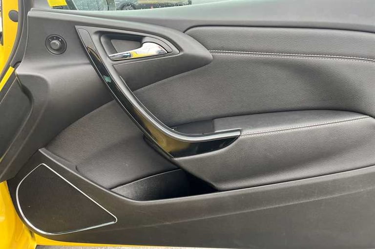 2015 Vauxhall Astra GTC 2.0 CDTi SRi Coupe 3dr Diesel Manual Euro 5 (s/s) (165 ps) Coupe Diesel M...