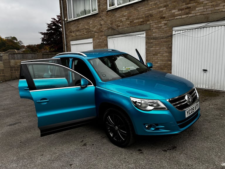 image for Volkswagen, TIGUAN, Estate, 2009, Manual, 1968 (cc), 5 doors