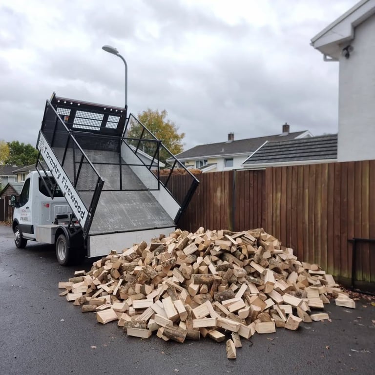 KILN DRIED HARDWOOD LOGS