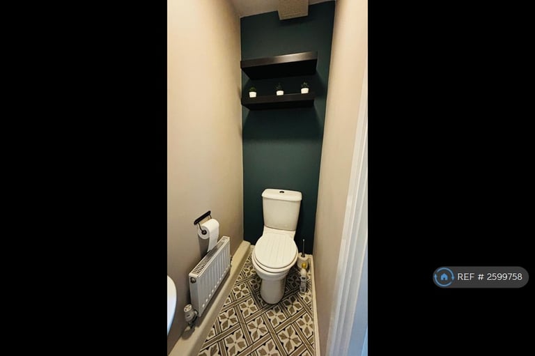 1 bedroom flat in St. Margarets Court, Maritime Quarter, Swansea, SA1 (1 bed) (#2599758)