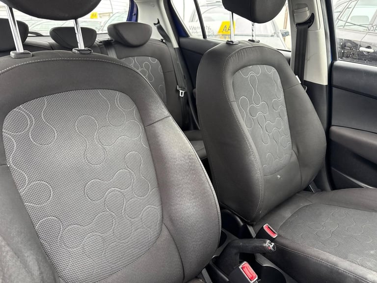 2011 Hyundai i20 1.4 Comfort Euro 5 5dr HATCHBACK Petrol Manual