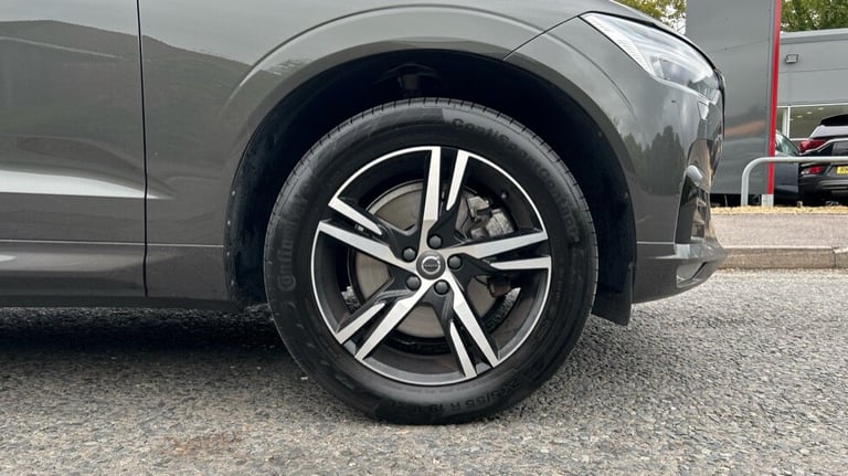 2021 Volvo XC60 R-Design, B5 AWD mild hybrid Estate Petrol Automatic