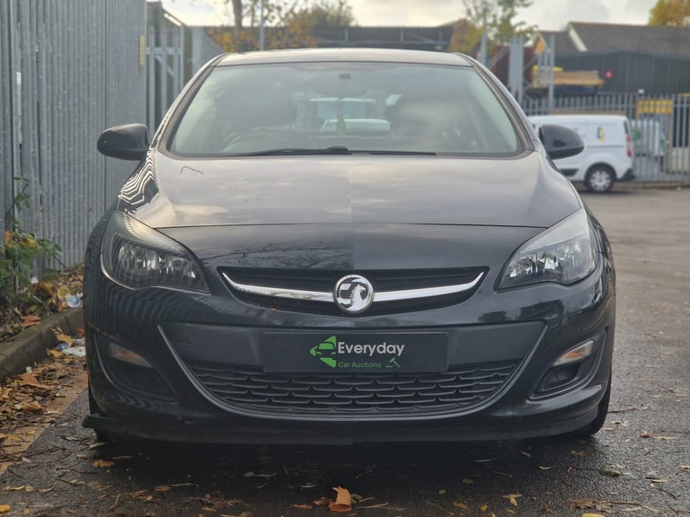 image for 2014 Vauxhall Astra 1.4i 16V Excite 5dr Spare Or Repair** HATCHBACK Petrol Manual