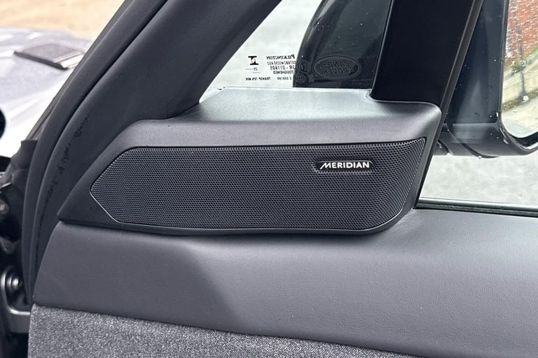 2023 Land Rover Range Rover Sport 3.0 D300 MHEV Dynamic SE SUV 5dr Diesel Auto 4WD Euro 6 (s/s) (...