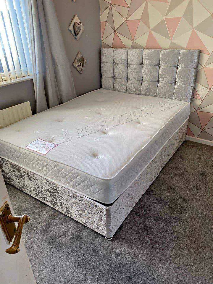 image for 👍👍small double bed with bedframe and mattress in hard wood single bed