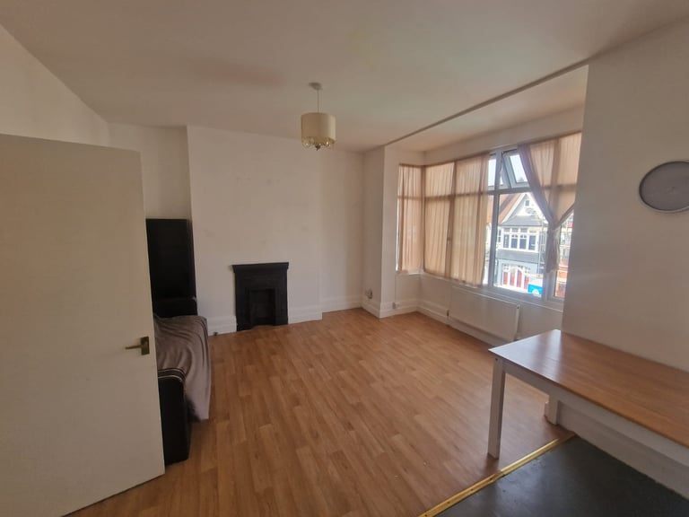 Large two bedroom Victorian apartment in Streatham Hill in Streatham, London Gumtree