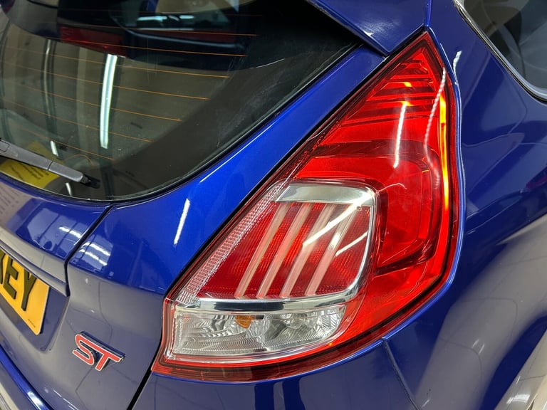 2017 Ford Fiesta 1.6T EcoBoost ST-3 Euro 6 3dr HATCHBACK Petrol Manual