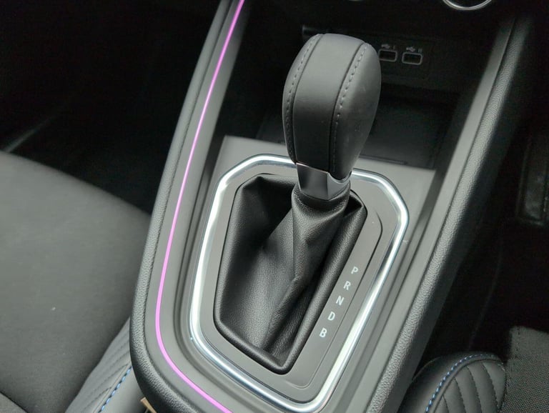 2024 Renault Clio 1.6 E-TECH esprit Alpine Hatchback 5dr Petrol Hybrid Auto Euro 6 (s/s) (145 HAT...