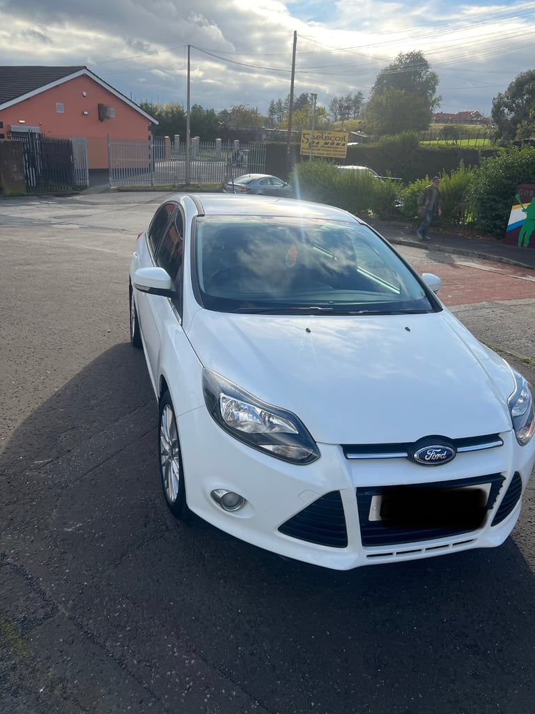 Ford, FOCUS, Hatchback, 2014, Manual, 998 (cc), 5 doors