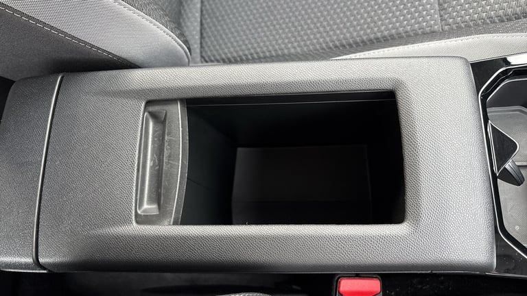 2022 Vauxhall Astra 1.2 Turbo Design 5dr HATCHBACK PETROL Manual