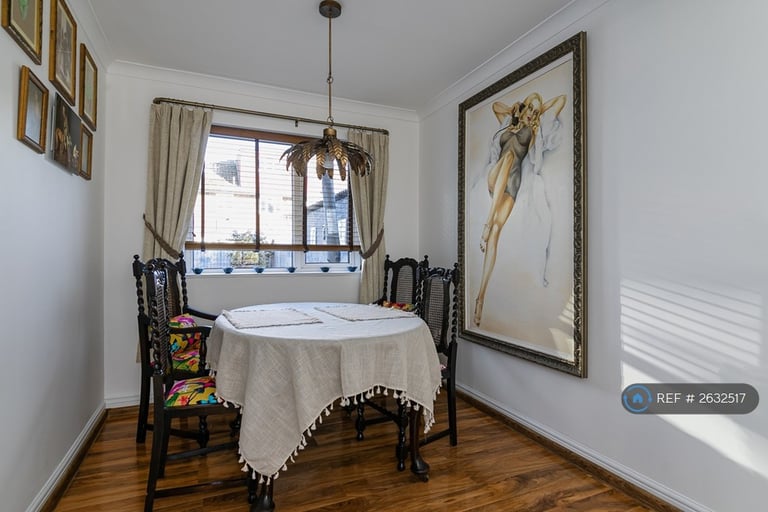 1 bedroom in Hickin St, London, E14 (#2632517)