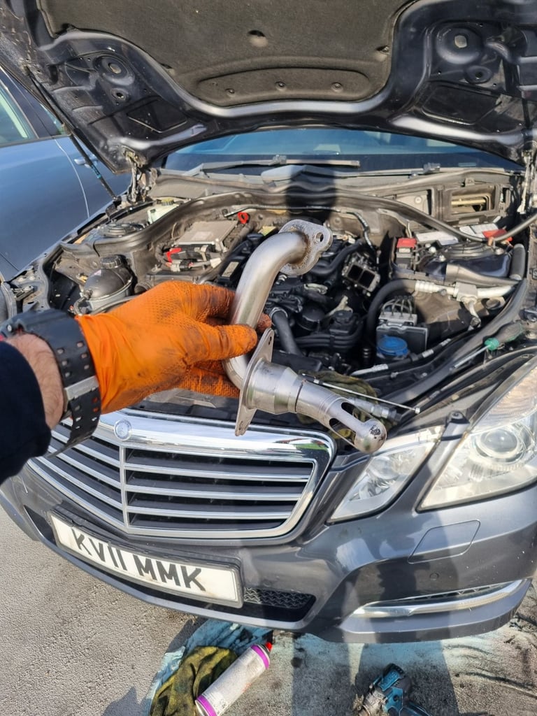 Mercedes-Benz, E CLASS, Saloon, 2011, Semi-Auto, 2143 (cc), 4 doors