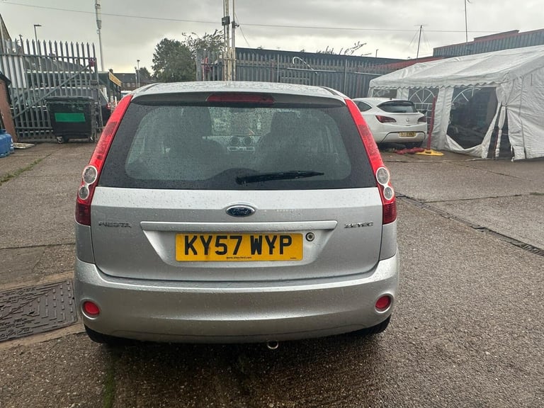 Ford Fiesta 1.4 Zetec Climate 5dr Petrol Manual - Image 9