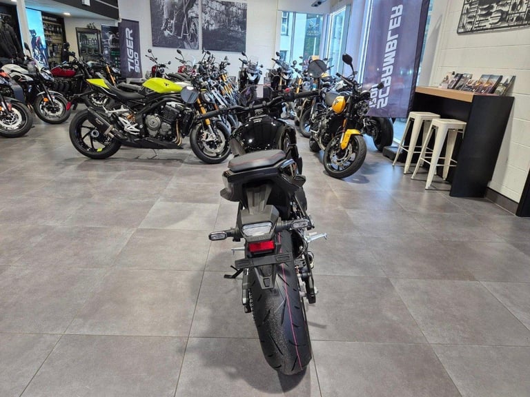 Suzuki GSX-8TT, 2025, Glass Sparkle Black IN STOCK NOW