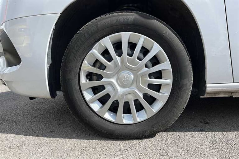 2025 Toyota PROACE CITY Verso 100kW Shuttle Long 50kWh 5dr Auto MPV ELECTRIC Automatic